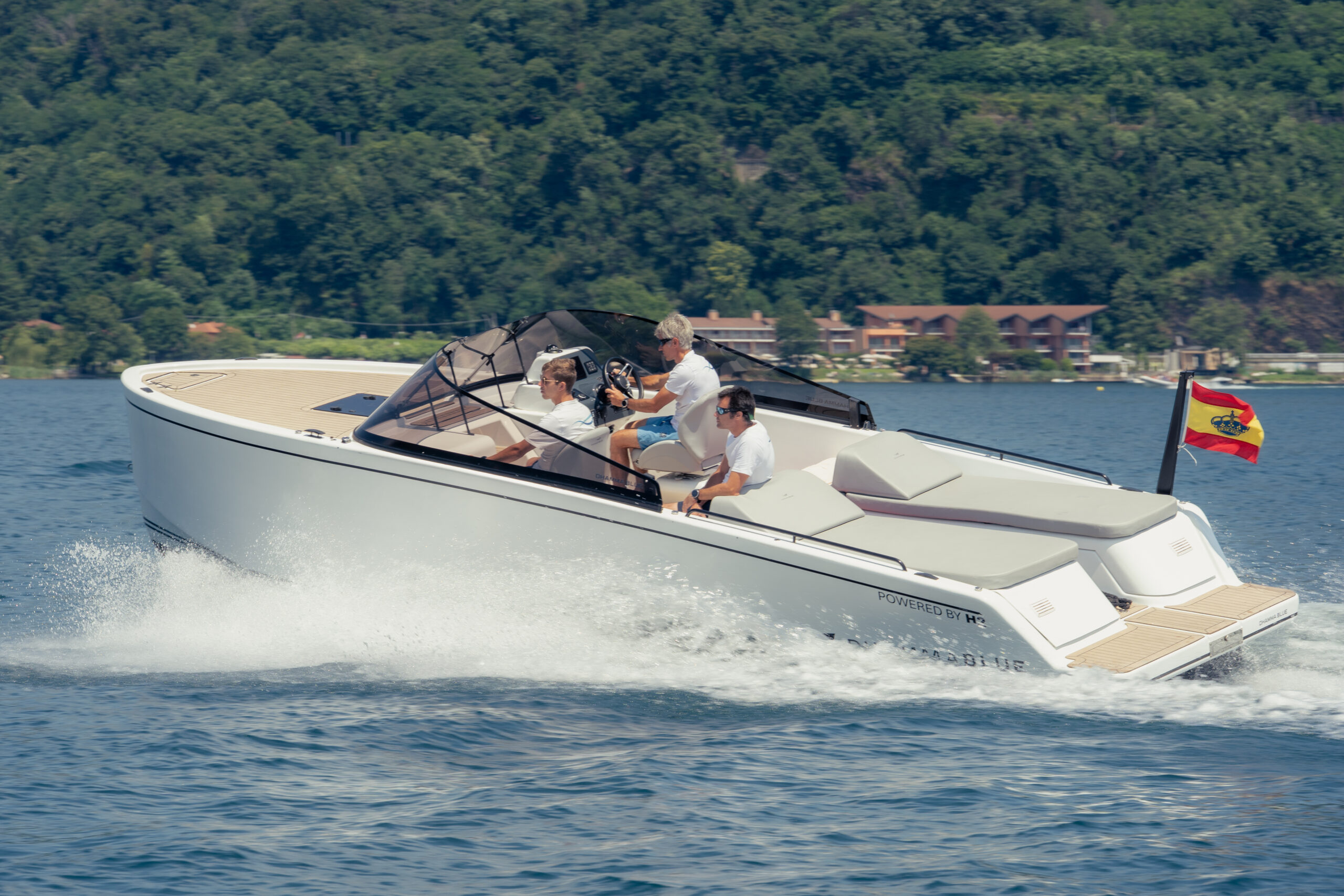 Dhamma Blue hydrogen-powered leisure boat on Lake Orta